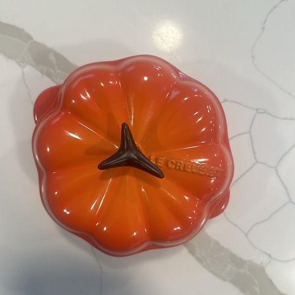 Le creuset Pumpkin Mini Cocotte Stoneware - Picture 5 of 5